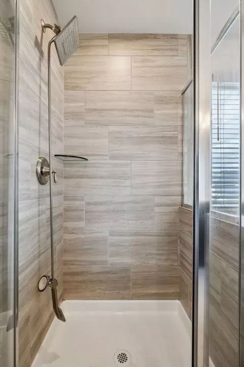 Bath - 3610 Lantern Ln, Murfreesboro, TN 37128 photo 3 of 3