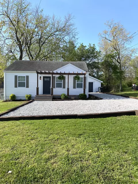2831 Colonial Cir, Nashville, TN 37214