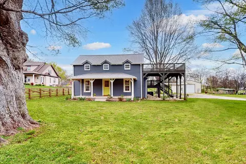 4015 Erwin Rd, Columbia, TN 38401