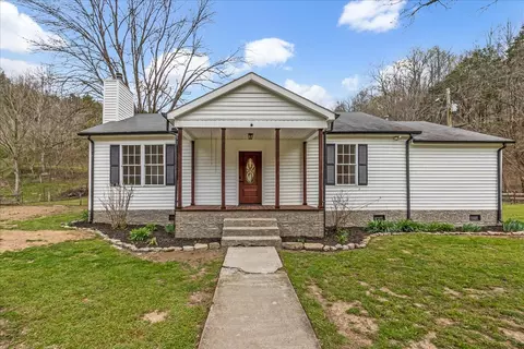 525 Jones Hollow Rd, Woodbury, TN 37190