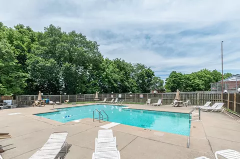 4828 Club Dr, Old Hickory, TN 37138