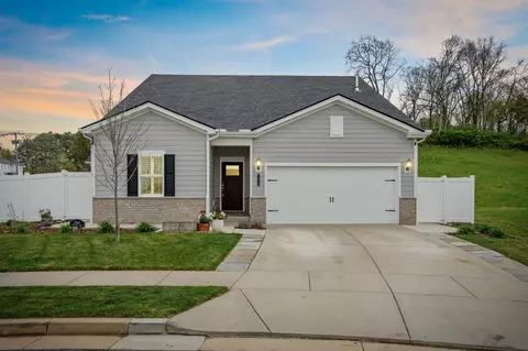 2056 Notchleaf Rd, Antioch, TN 37013