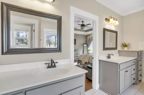 Bath - 166 Bennett Cemetery Rd, Decherd, TN 37324 photo 7 of 9