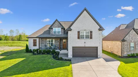 1145 Secretariat Dr, Mount Juliet, TN 37122