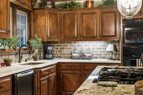 Kitchen - 180 Austin Ridge Rd, Baxter, TN 38544 photo 4 of 5