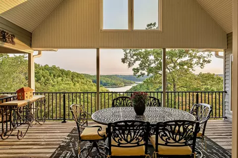 Exterior - 180 Austin Ridge Rd, Baxter, TN 38544 photo 6 of 11