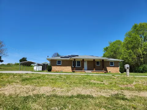 Exterior - 951 Revilo Rd, Five Points, TN 38457 photo 3 of 7