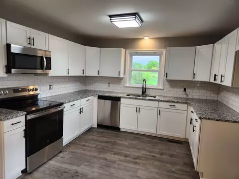 Kitchen - 951 Revilo Rd, Five Points, TN 38457 photo 4 of 4