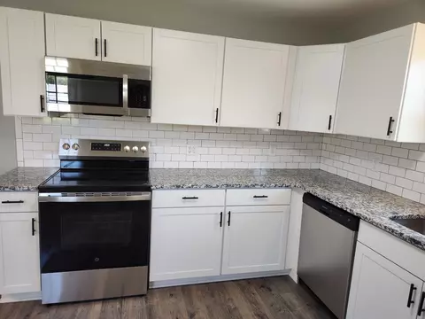 Kitchen - 951 Revilo Rd, Five Points, TN 38457 photo 2 of 4