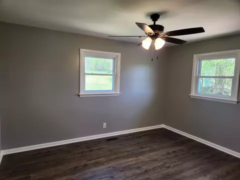Bedroom - 951 Revilo Rd, Five Points, TN 38457 photo 3 of 4