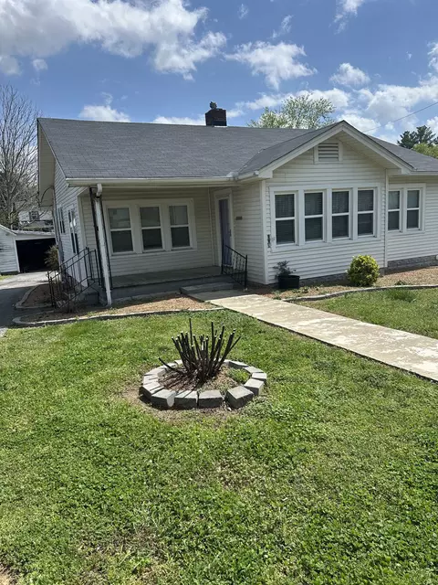 309 3rd Ave #40, Fayetteville, TN 37334