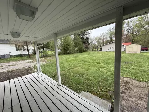 Exterior - 411 Grace Ave, Baxter, TN 38544 photo 4 of 5
