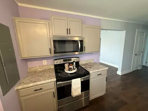 Kitchen - 411 Grace Ave, Baxter, TN 38544 photo 5 of 5