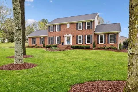2009 Cedarmont Dr, Franklin, TN 37067