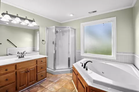 Bath - 175 Bellview Rd, Taft, TN 38488 photo 1 of 4