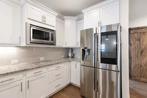 Kitchen - 1044 Scouting Dr, Franklin, TN 37064 photo 8 of 8
