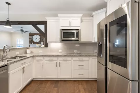 Kitchen - 1044 Scouting Dr, Franklin, TN 37064 photo 2 of 8