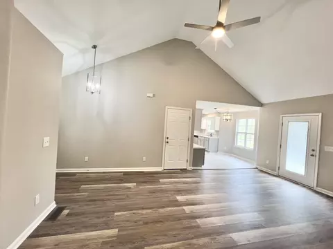 525 Leeza Loop, Dickson, TN 37055 photo 7