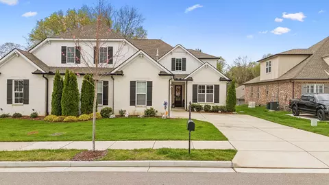 5004 Harbor Reserve Cv, Hermitage, TN 37076