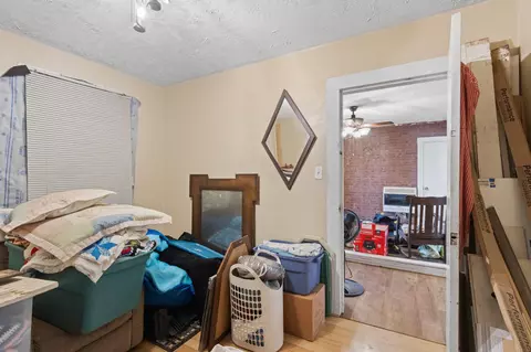 Bedroom - 1023 Hunter Rd, Talbott, TN 37877 photo 2 of 4