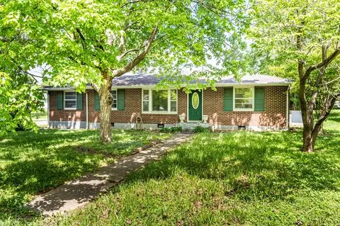 206 Malvin St, Gallatin, TN 37066