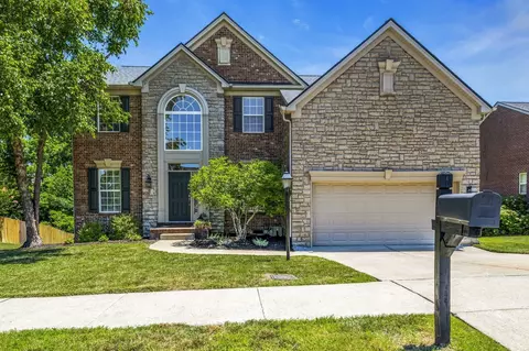 3044 Brookview Forest Dr, Nashville, TN 37211