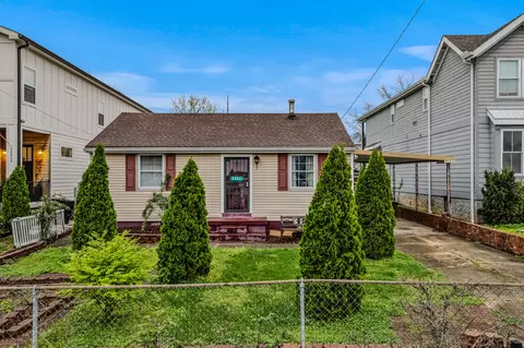5804 Carl Pl, Nashville, TN 37209