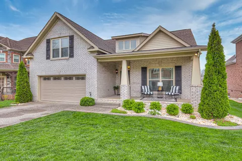 1020 Claymill Dr, Spring Hill, TN 37174