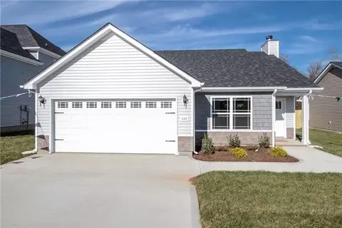 630 Fox Hound Dr, Clarksville, TN 37040