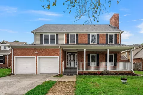 497 Creek Pt, Mount Juliet, TN 37122