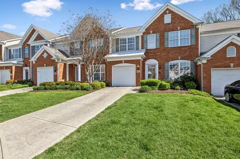 422 Old Towne Dr, Brentwood, TN 37027