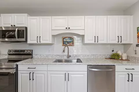 Kitchen - 1304 Mallard Dr, Franklin, TN 37064 photo 4 of 4