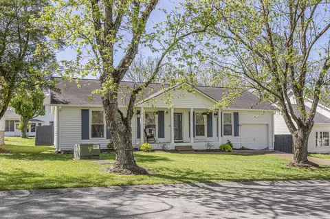 Exterior - 1304 Mallard Dr, Franklin, TN 37064 photo 5 of 16