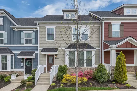 1007 Belamy Ln, Franklin, TN 37064