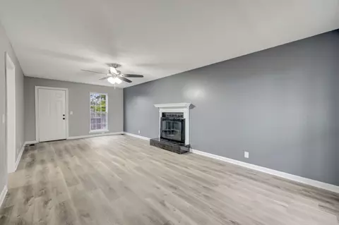 425 Hampstead S, Antioch, TN 37013