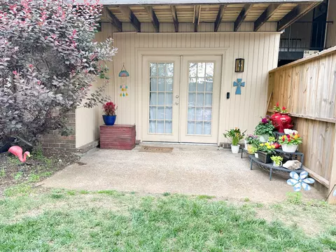 420 Walton Ln #K52, Madison, TN 37115