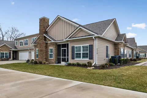 2530 Stonecenter Ln, Murfreesboro, TN 37128