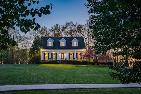 955 Snow Hill Rd, Dowelltown, TN 37059