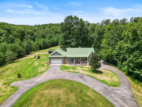 819 Pickett Cross Rd, Whitwell, TN 37397
