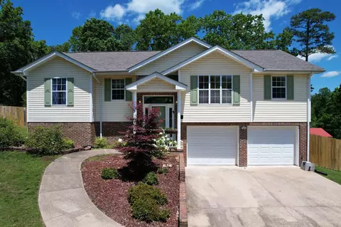 307 Celestial Ln, Hixson, TN 37343