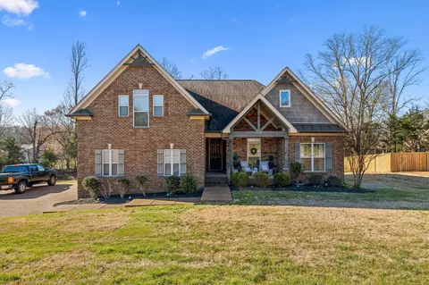 816 Manner Ln, Lebanon, TN 37087