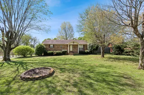 908 Sycamore St, Lafayette, TN 37083