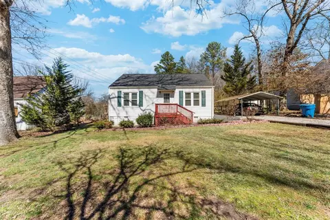 121 Hill Rd, Chattanooga, TN 37415