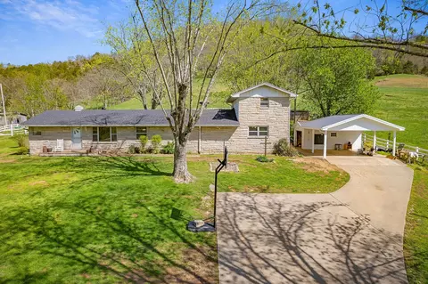 538 Pleasant Shade Hwy, Pleasant Shade, TN 37145