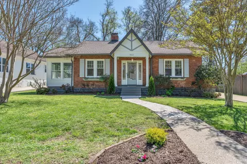 902 Petway Ave, Nashville, TN 37206