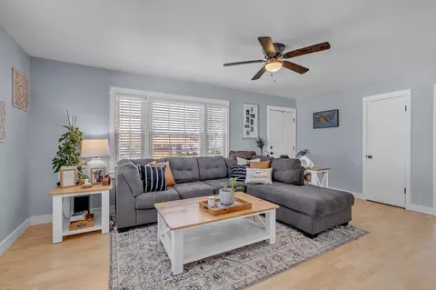 Living - 507 E Park Ave, Gallatin, TN 37066 photo 1 of 2