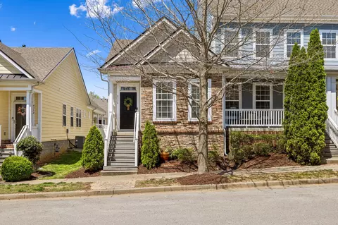 4350 Barnes Cove Dr, Nashville, TN 37211