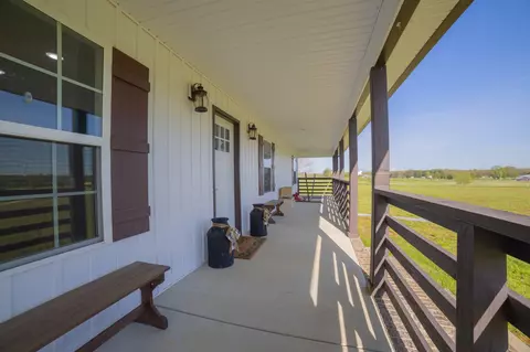 Exterior - 415 Earle Ln, Morrison, TN 37357 photo 9 of 13
