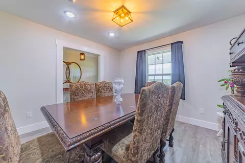 Dining - 415 Earle Ln, Morrison, TN 37357 photo 3 of 3