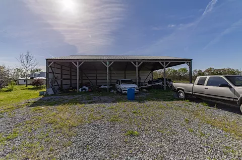 Exterior - 415 Earle Ln, Morrison, TN 37357 photo 11 of 13